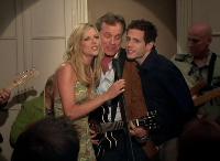 Click to watch 'Dennis and Dee Get a New...' (popup) Its Always Sunny In Philadelphia
